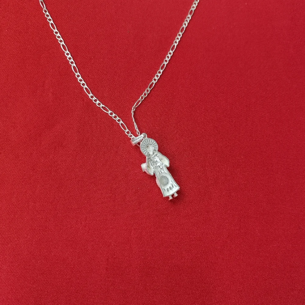 925 Sterling Silver Ladies St Benedict Catholic necklace pendant and chain‎